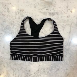Lululemon bra size 6